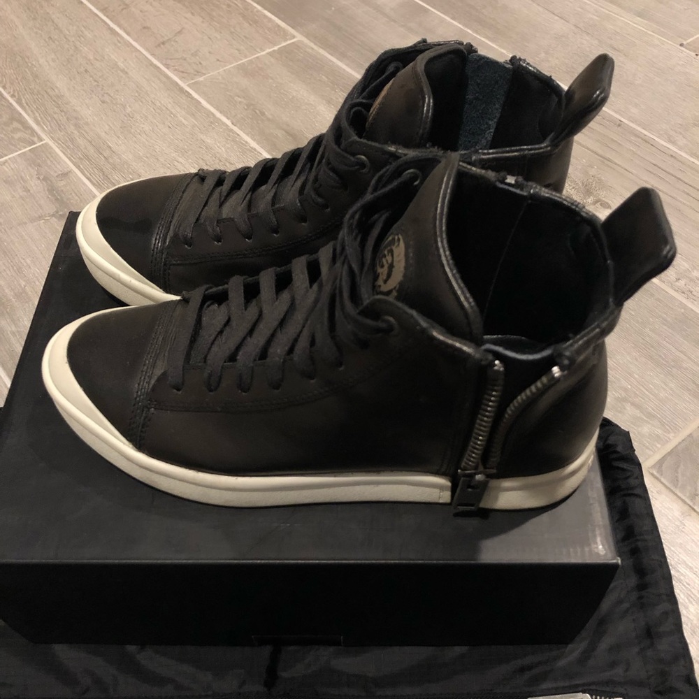 Diesel Zip around leather sneaker